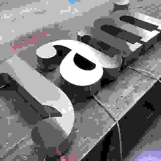 3D Lettering | Design & Installation Specialist of 3D Lettering Signage