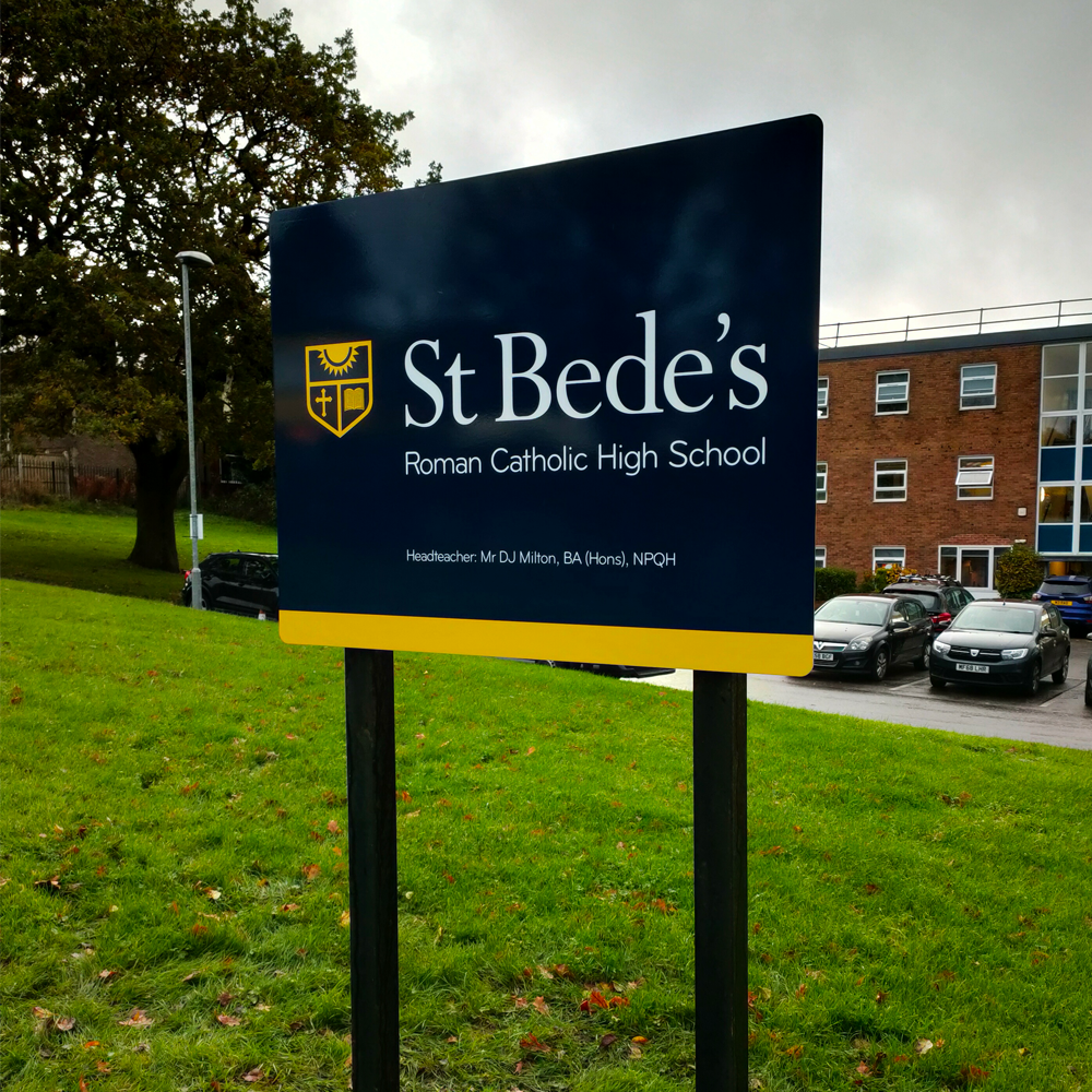 Aluminium Post and Panel Sign with Printed Graphics and Rounded Corners