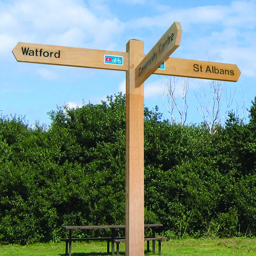Sign Posts Send Finger Post Signs | Design, Manufacture & Installation