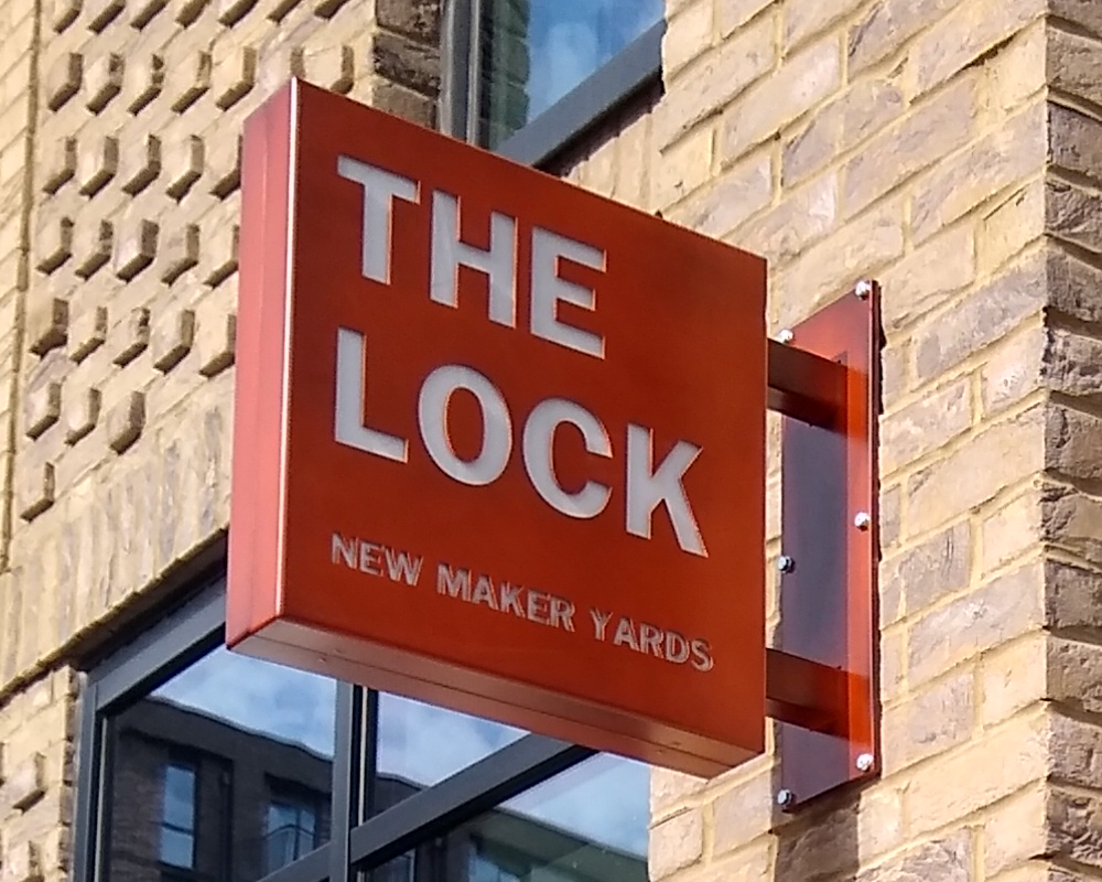 Illuminated Projecting Sign Tray example