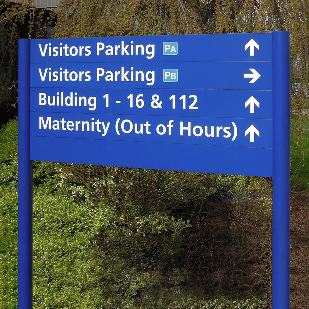 RAL Coloured Blue Modular Post & Panel Sign with 5 Panels and Round Posts