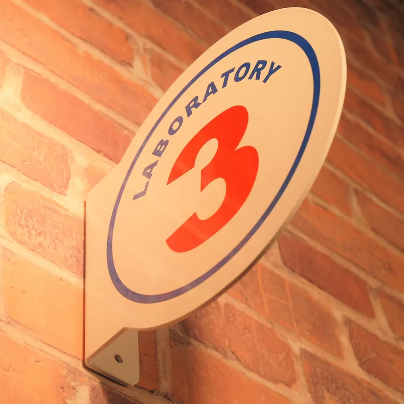 Plate Signs | Design, Manufacture & Installation | Sign Supplier