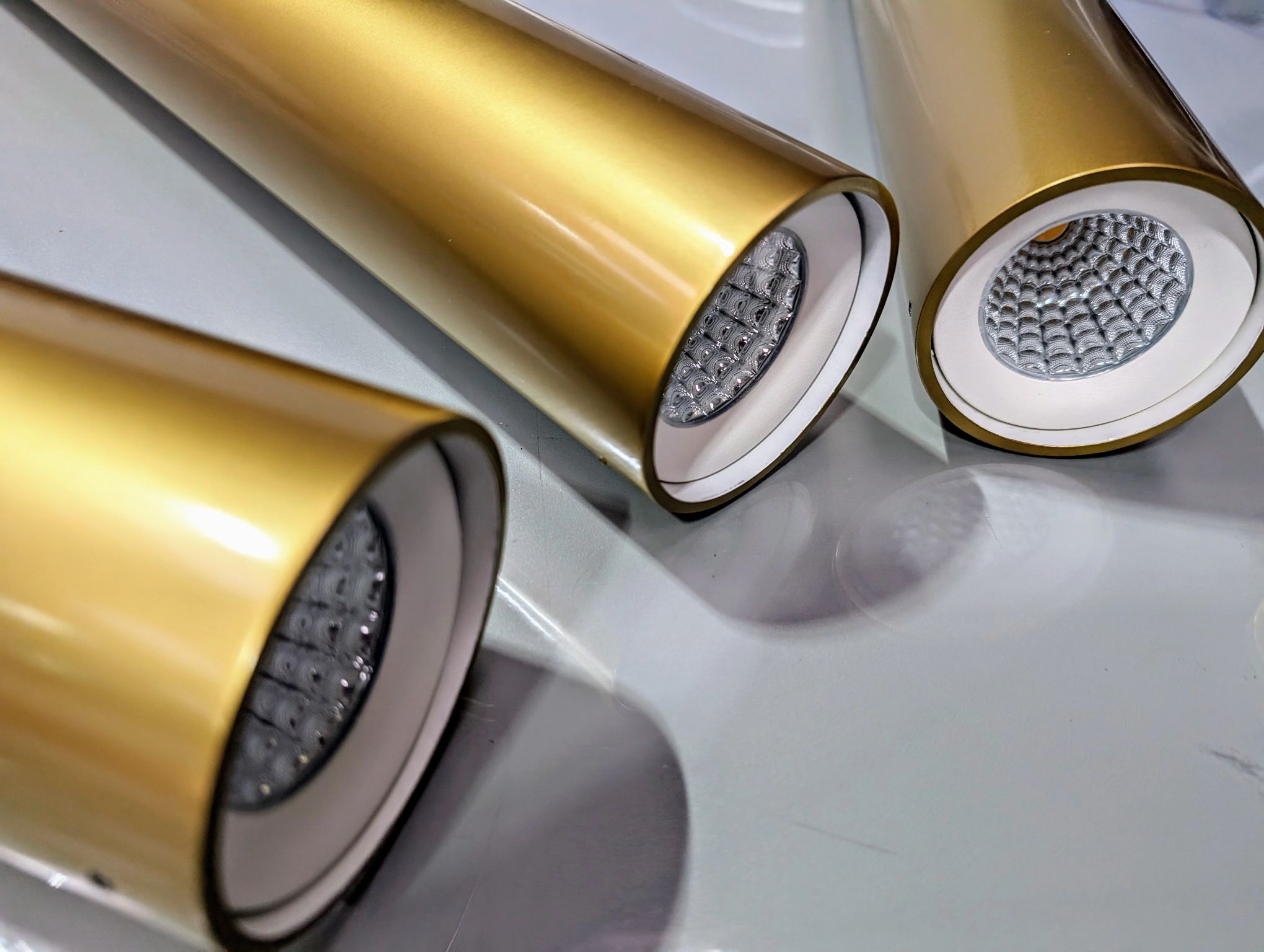 Quick Wrap Magic: Transforming Light Fittings