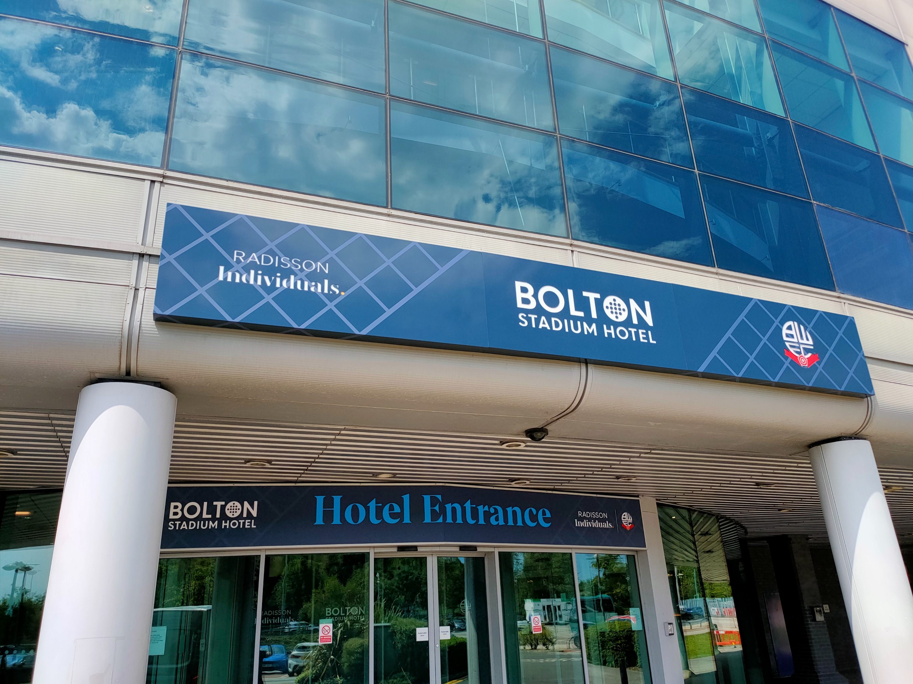 Bolton sign